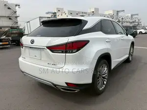 লেক্সাস আরএক্স ২০২২ পার্ল