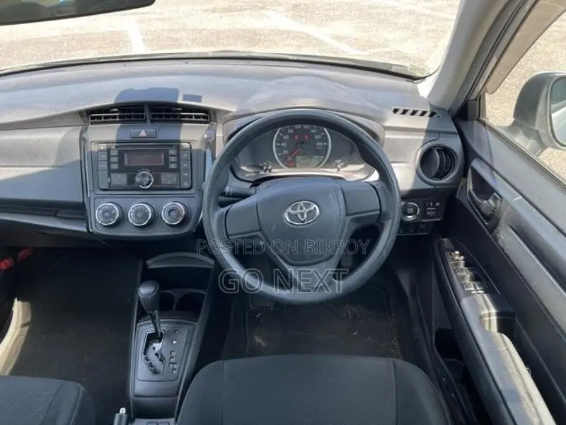 Toyota Axio EX, Non-Hybrid 2020