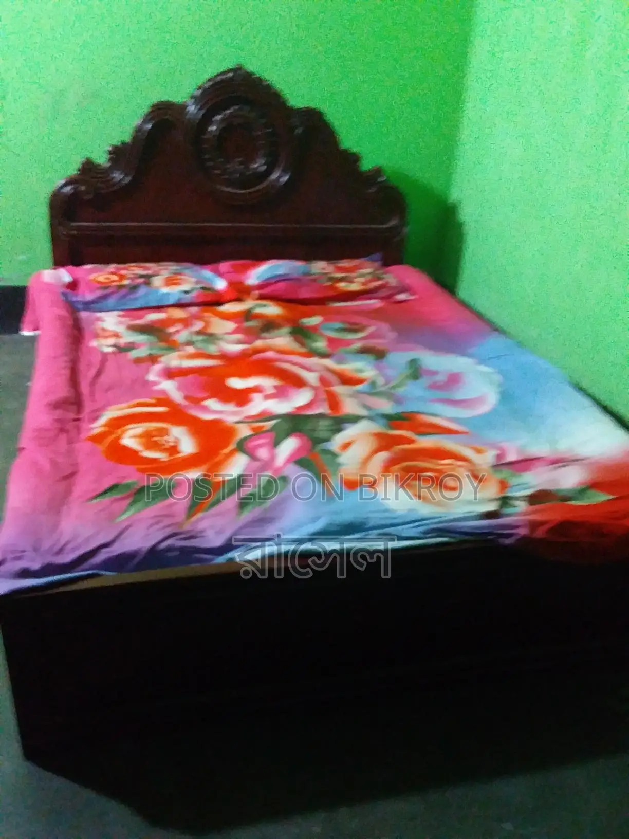 Selling an old mahogany wood box bed