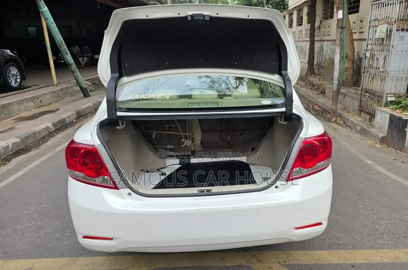 টয়োটা অ্যালিওন জি পুশ স্টার্ট পার্ল ২০১০