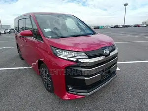 Toyota Noah S-Z PACKAGE NON HV 2022