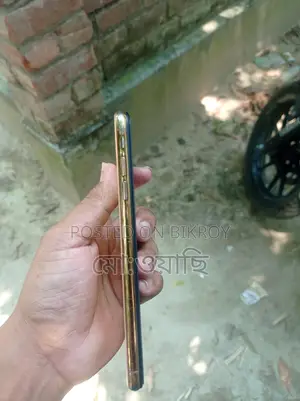 Apple iPhone XS Max . (Used)