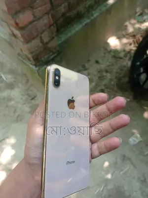 Apple iPhone XS Max . (Used)