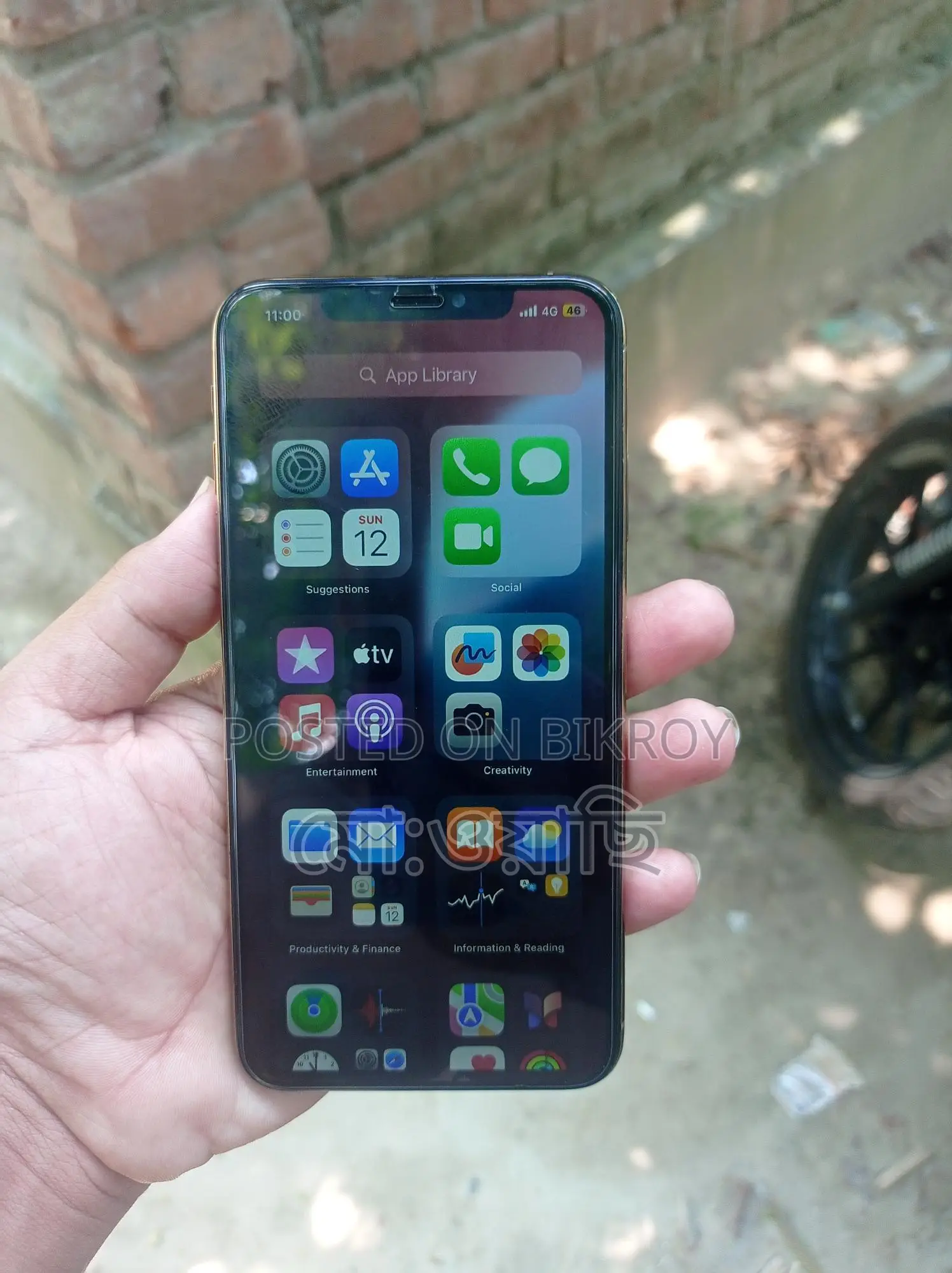 Apple iPhone XS Max . (Used)
