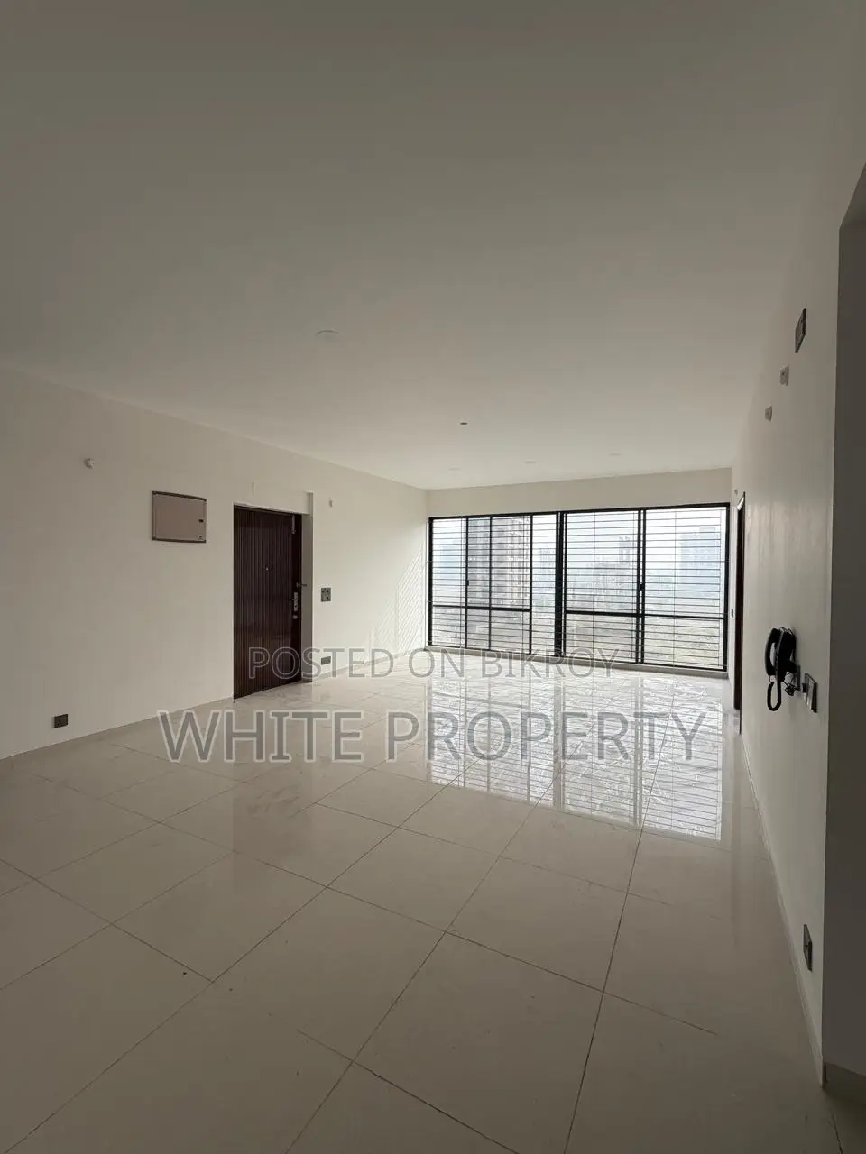 Apartment sale at Bashundhara Block-M, Road 38 Corner plot