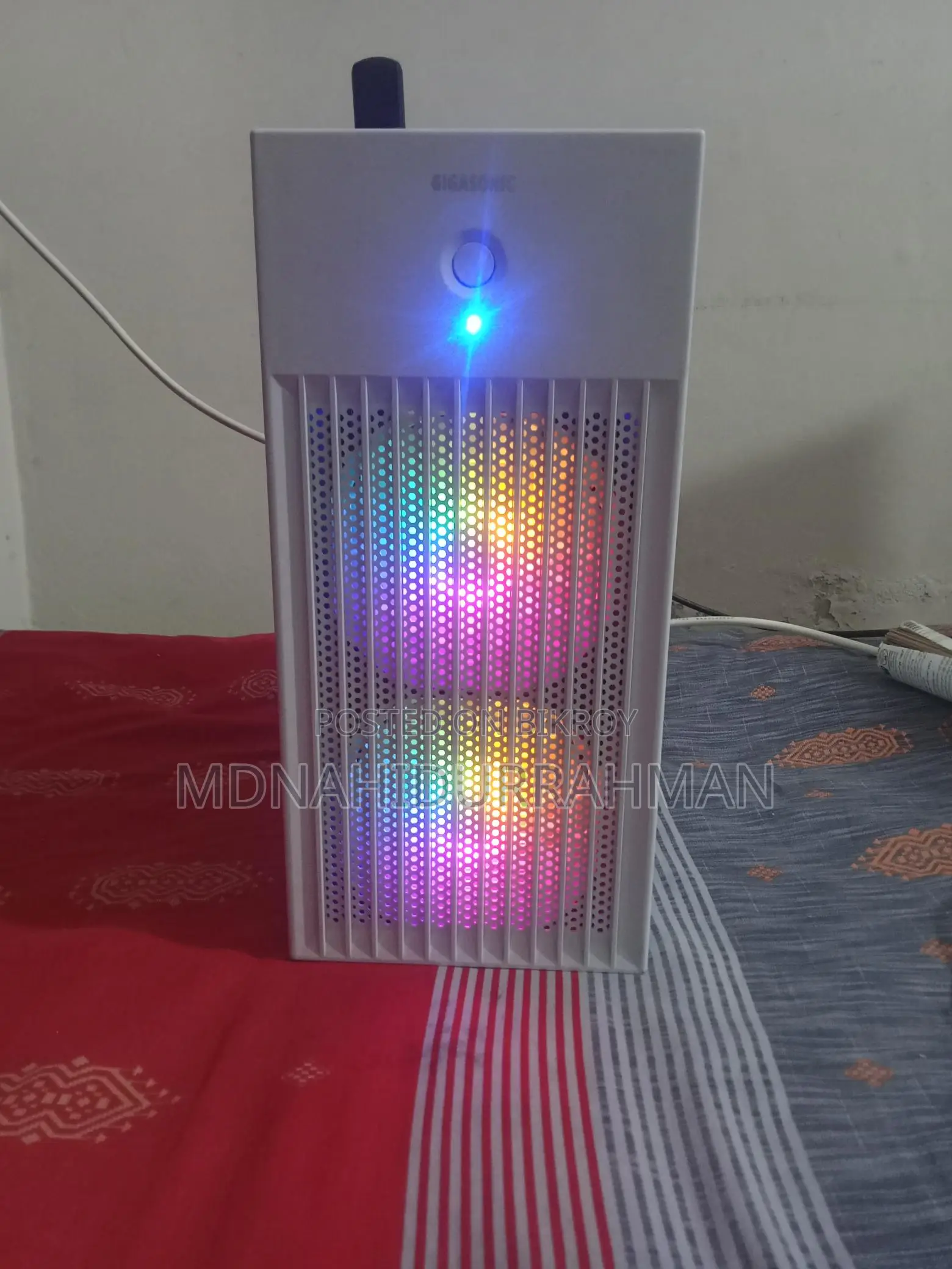 Computer For Sale with Table