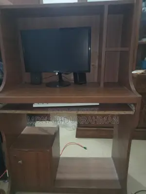 Computer For Sale with Table