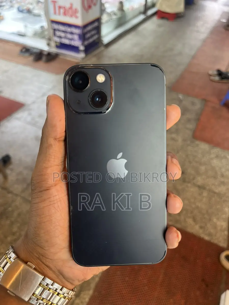 Apple iPhone 13 (Used)