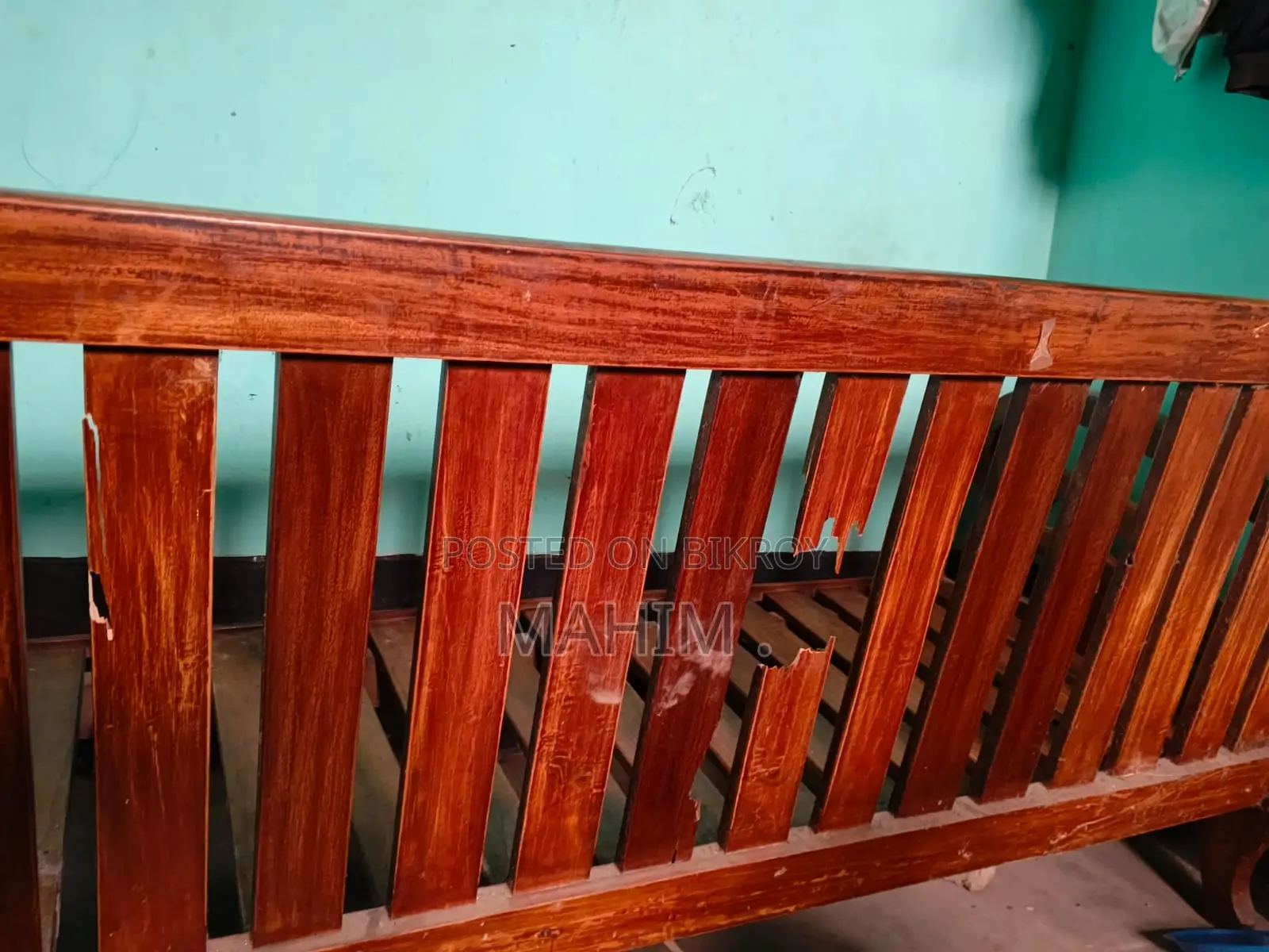 সোফাসেট বিক্রয় হবে