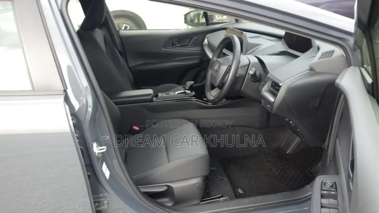 Toyota Prius Massive Gray 2023