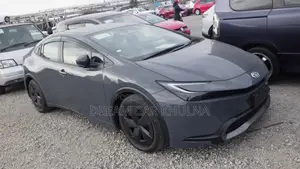 Toyota Prius Massive Gray 2023
