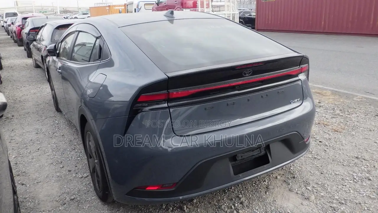 Toyota Prius Massive Gray 2023