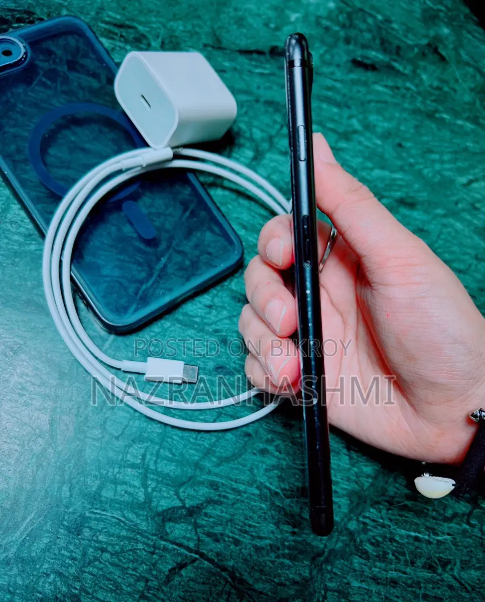 অ্যাপল আইফোন ৭ প্লাস ২৫৬জিবি (ব্যবহৃত)