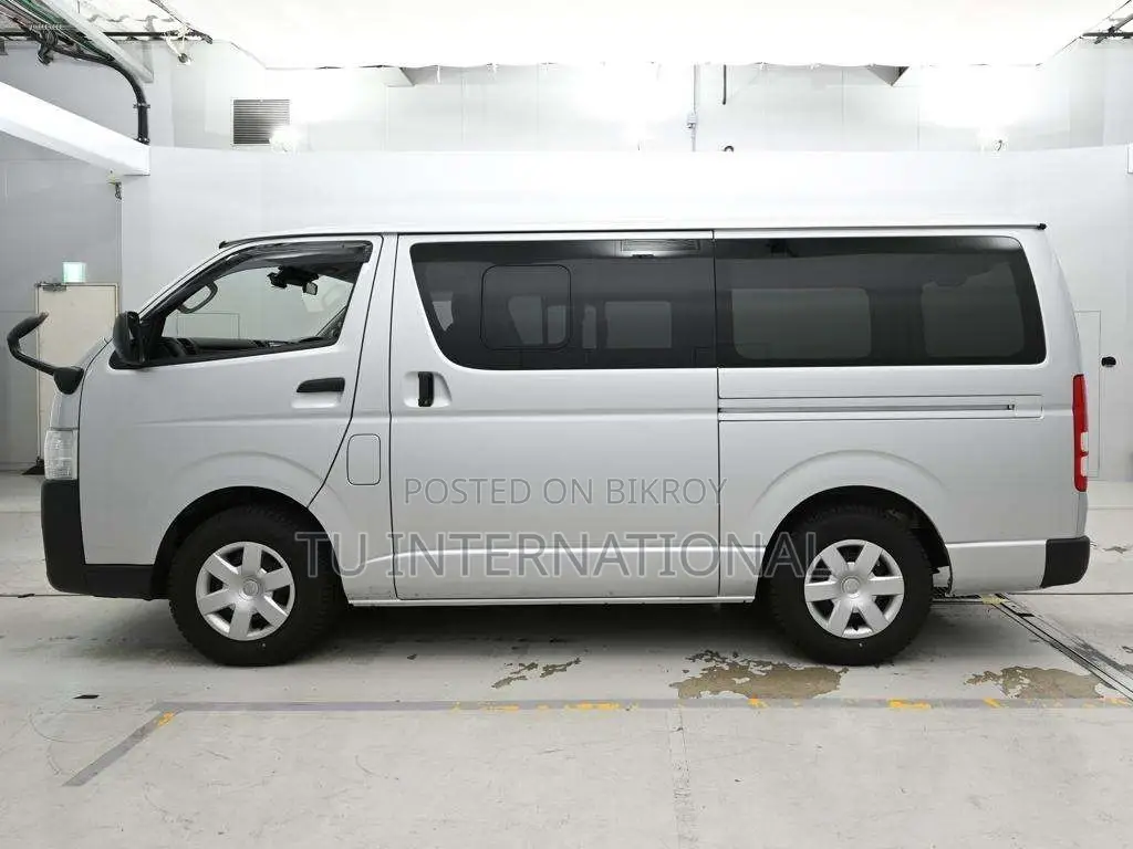 Toyota Hiace DX- PACKAGE 2021