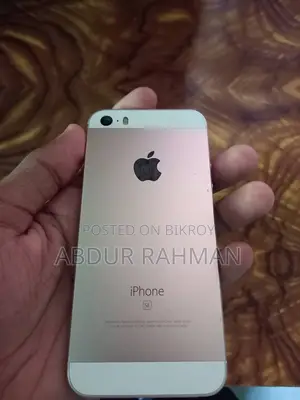 Apple iPhone SE (Used)