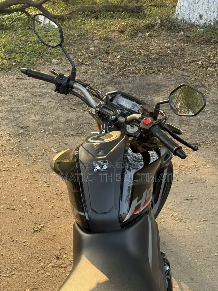 Honda Hornet 2.0 2025