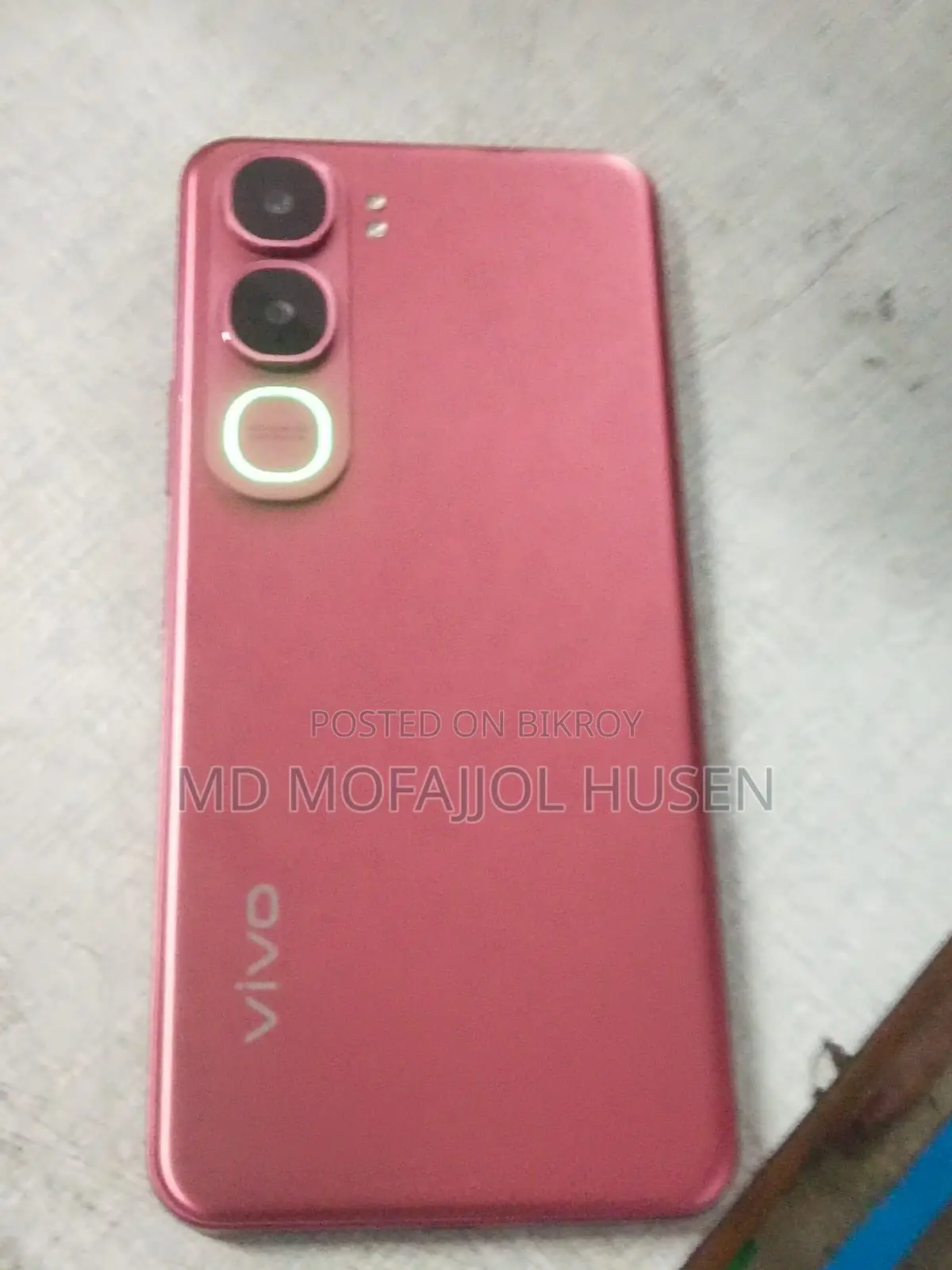 Vivo . (Used)