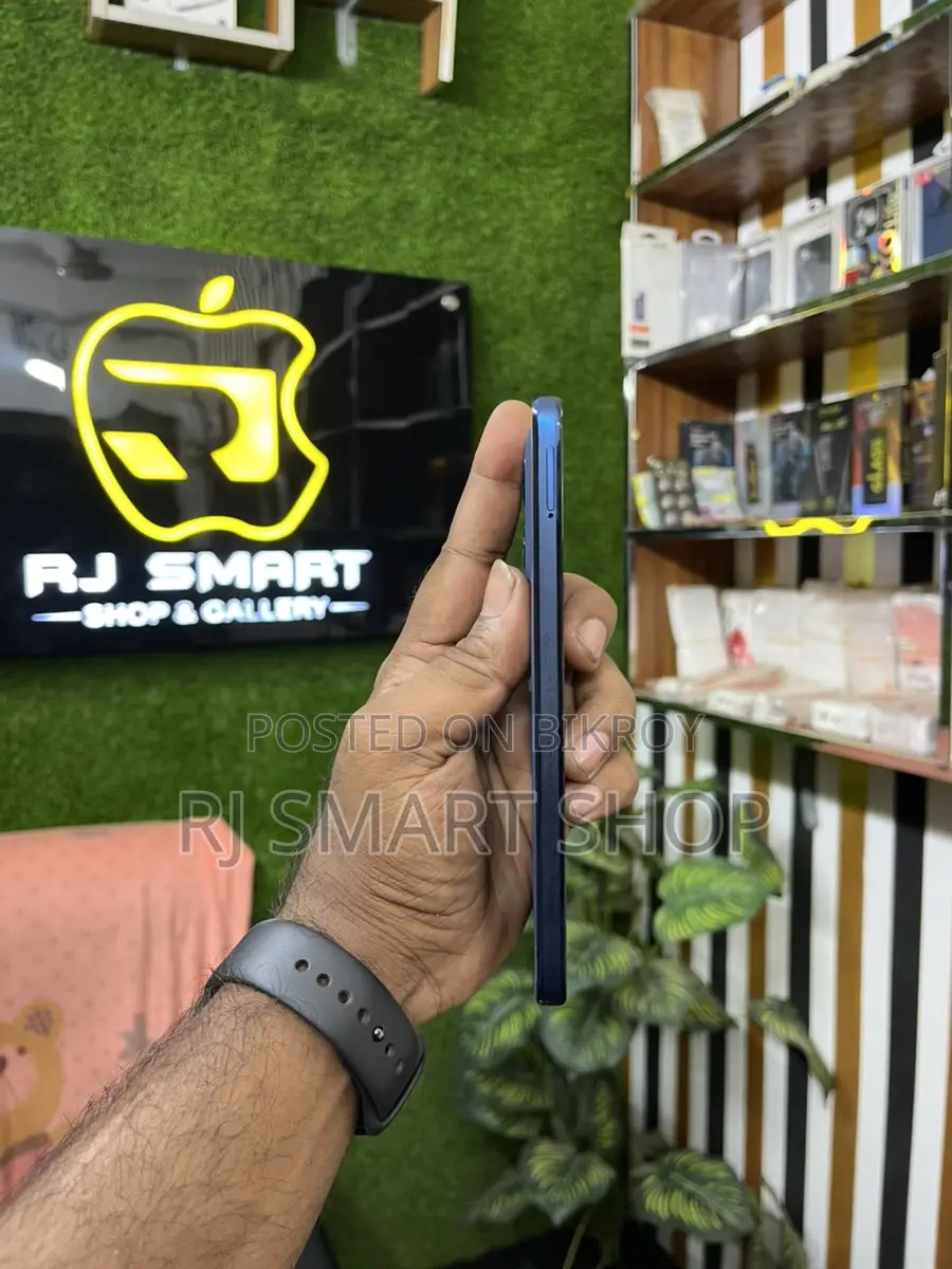 Motorola Moto Edge 60 Stylus (Used)
