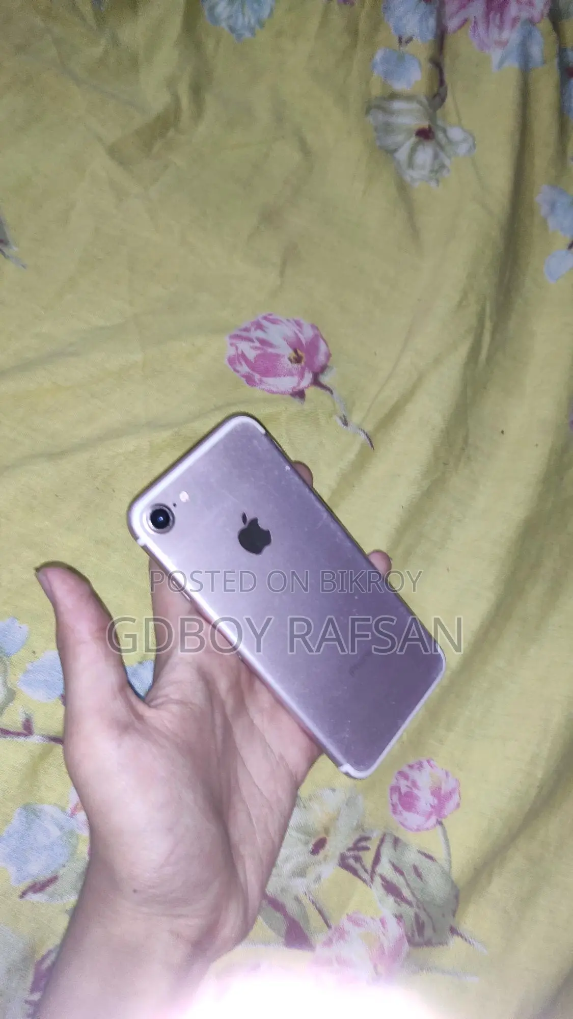 Apple iPhone 7 (Used)