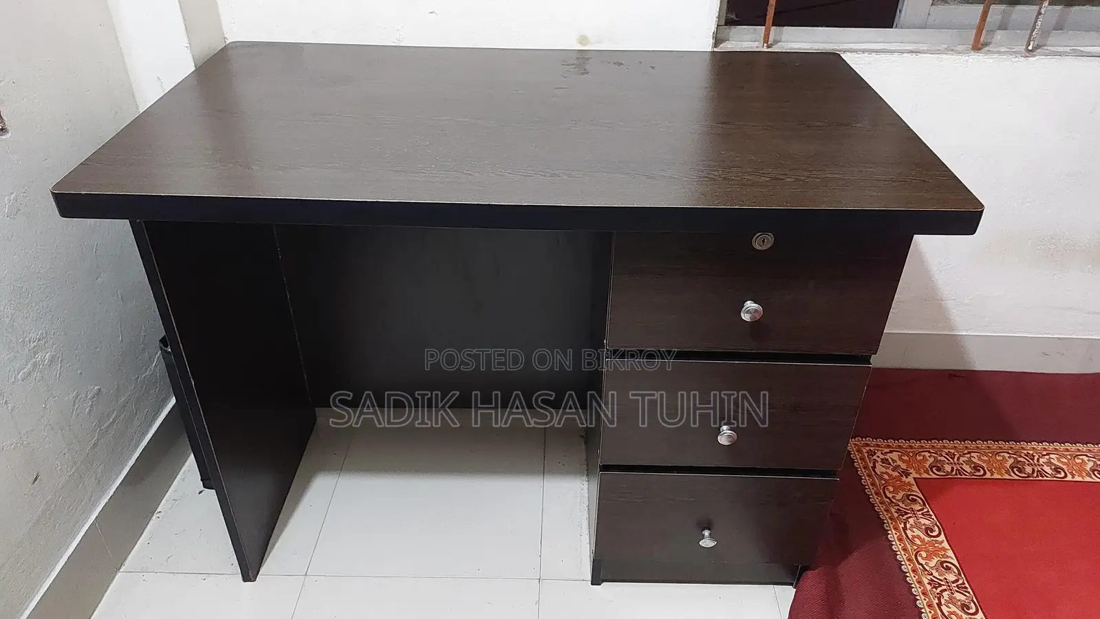 Table & Chair