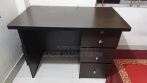 Table & Chair