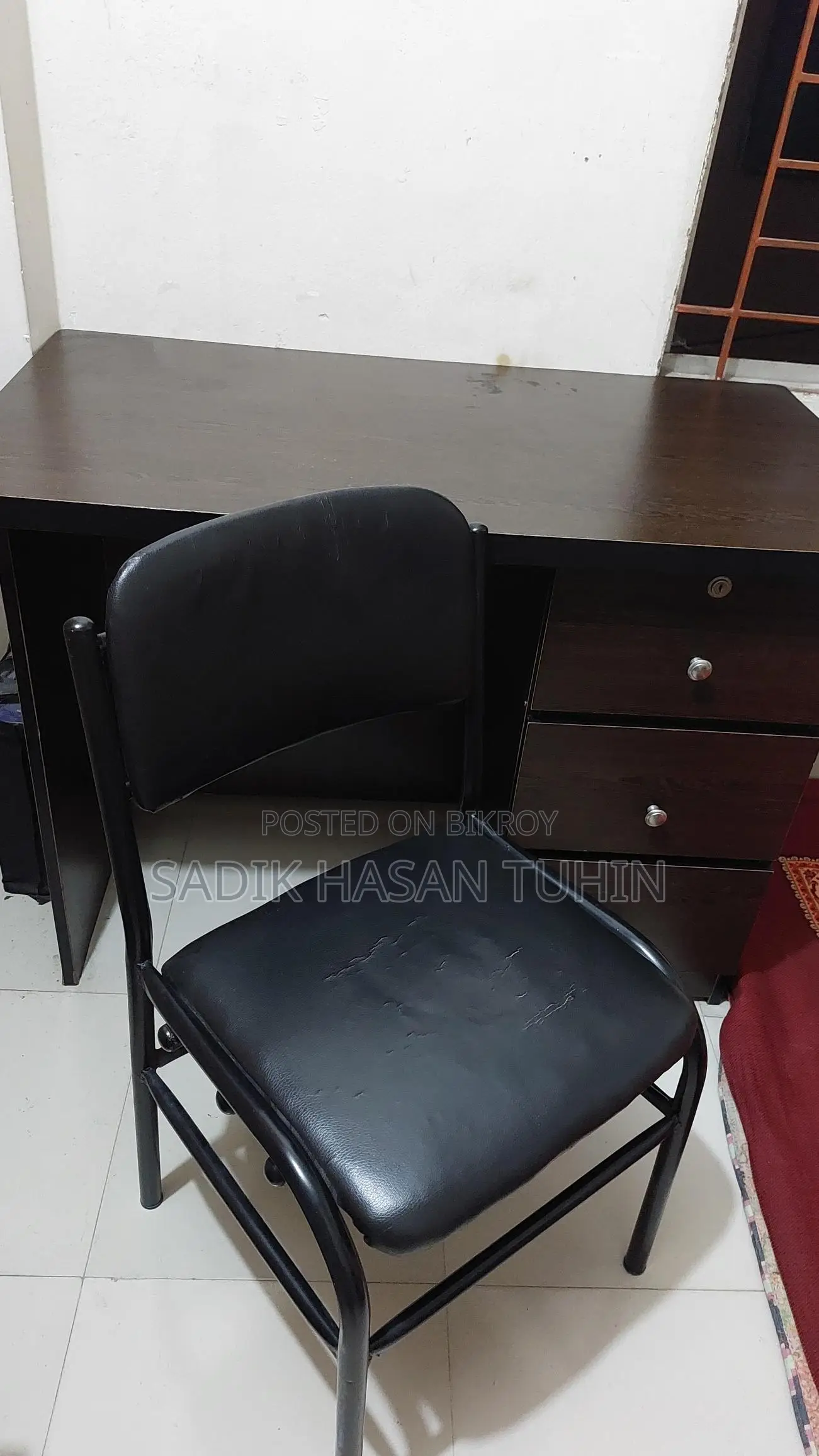 Table & Chair