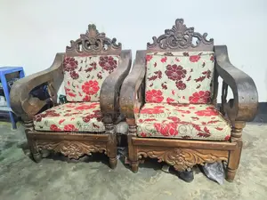 আসল সেগুনের সোফা। অক্ষত।
