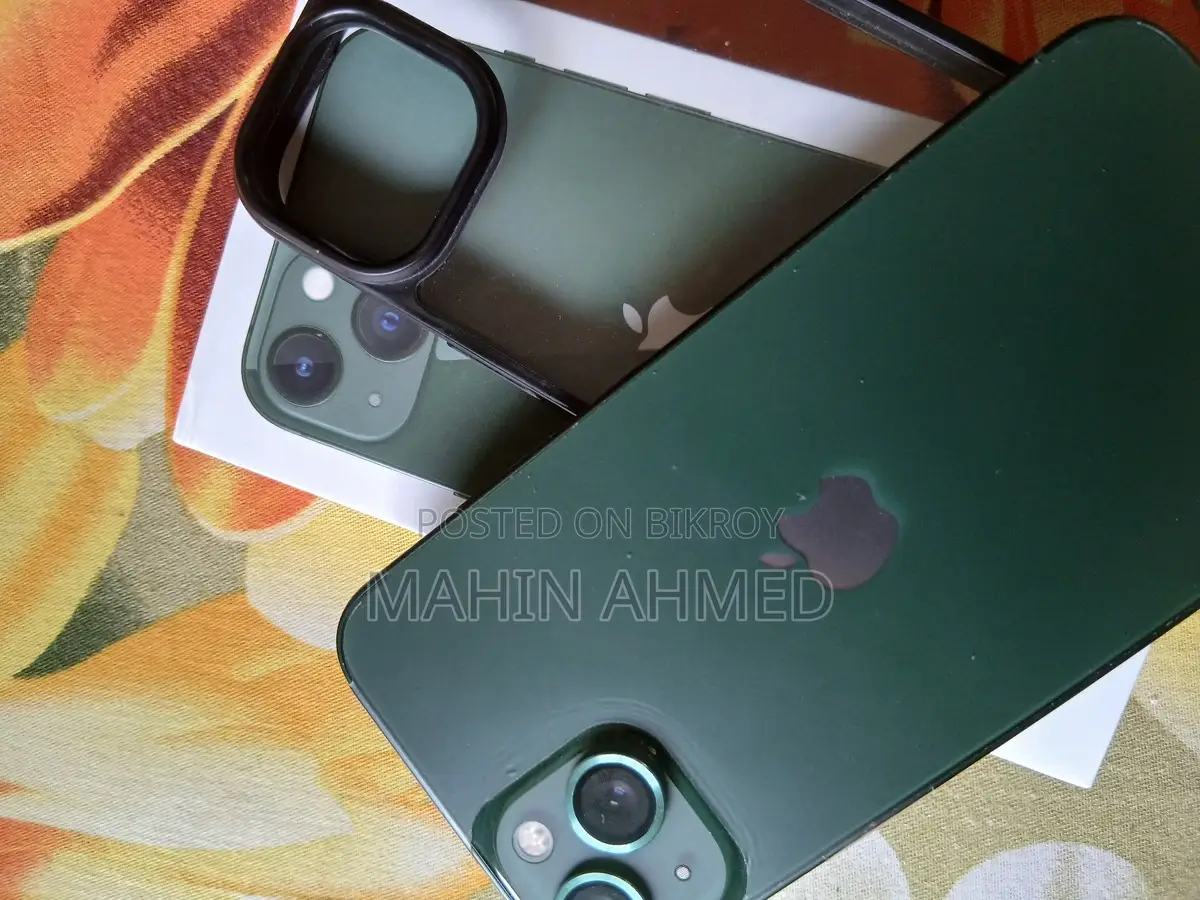 Apple iPhone 13 (Used)
