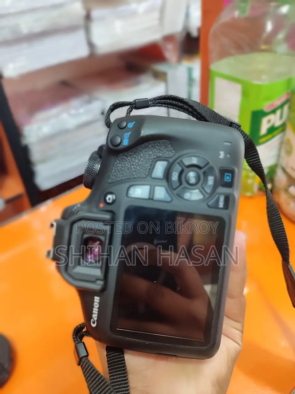 CANON 1500D