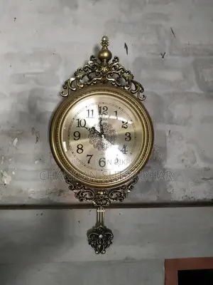 দেওয়াল ঘড়ি