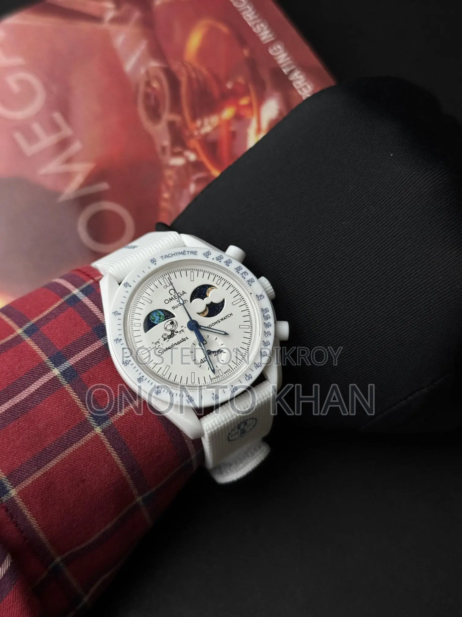 Iconic Omega MoonSwatch. The lightest watch on Earth.