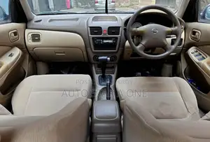 নিসান সানি এক্স সেলুন ২০১১
