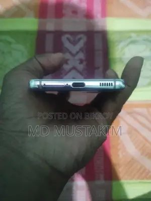 Samsung Galaxy S21 (ব্যবহৃত)