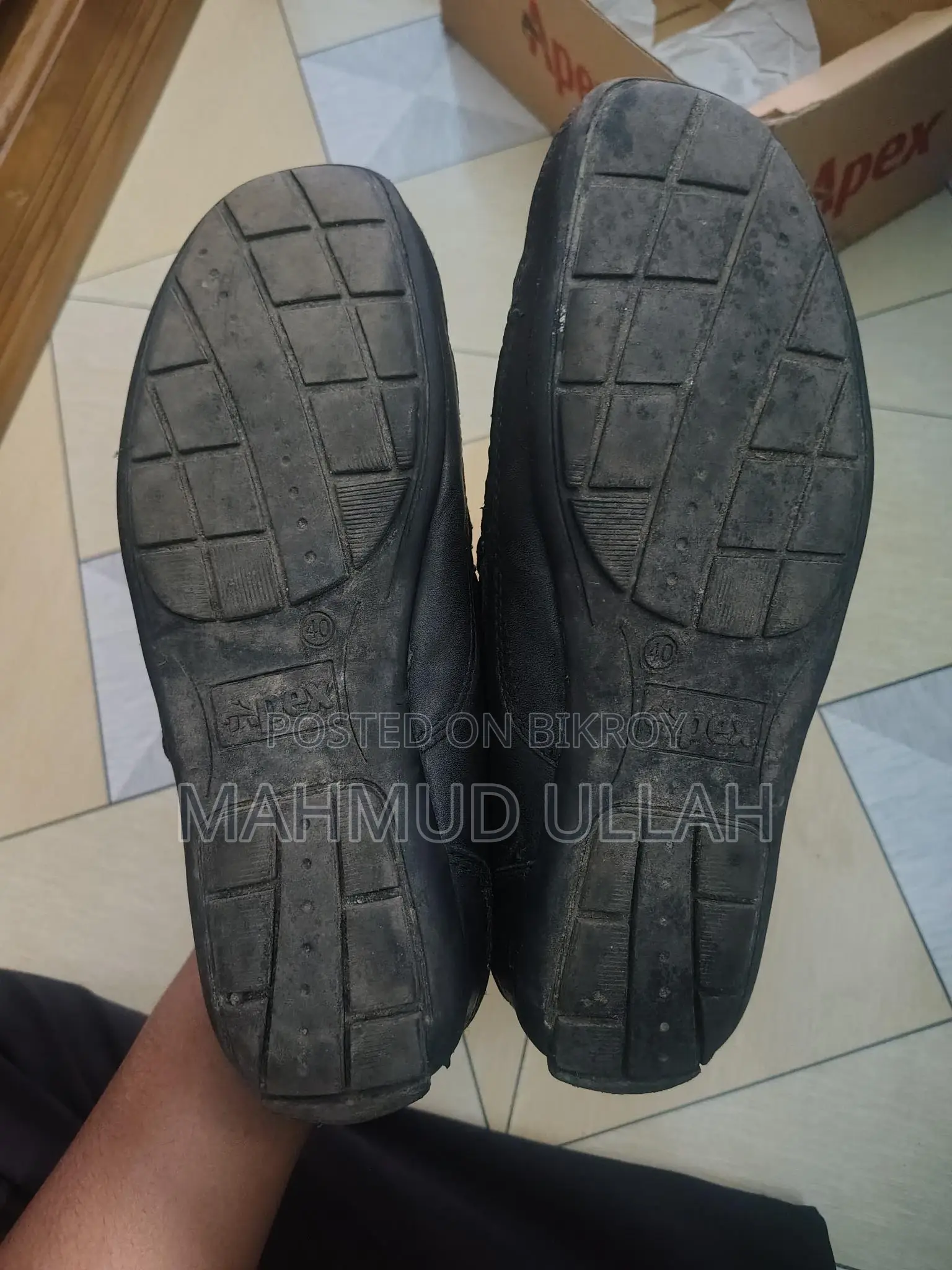Apex Loafer...size:40, Black Colour