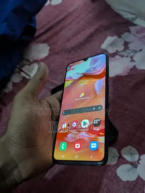 Samsung Galaxy A70 (Used)