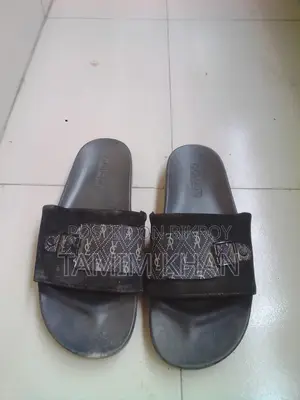Adidas Premium Slider High Comfort Nice Design Size 40