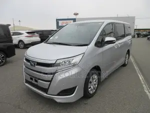 Toyota Noah X 2021