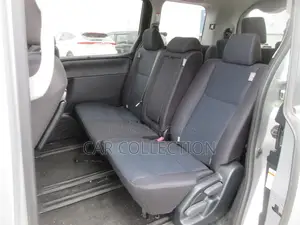 Toyota Noah X 2021