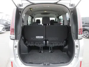 Toyota Noah X 2021