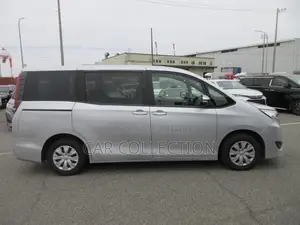 Toyota Noah X 2021