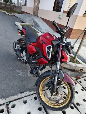 Yamaha Fzs V4 একদম ফ্রেস গাড়ি 2025