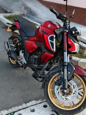 Yamaha Fzs V4 একদম ফ্রেস গাড়ি 2025