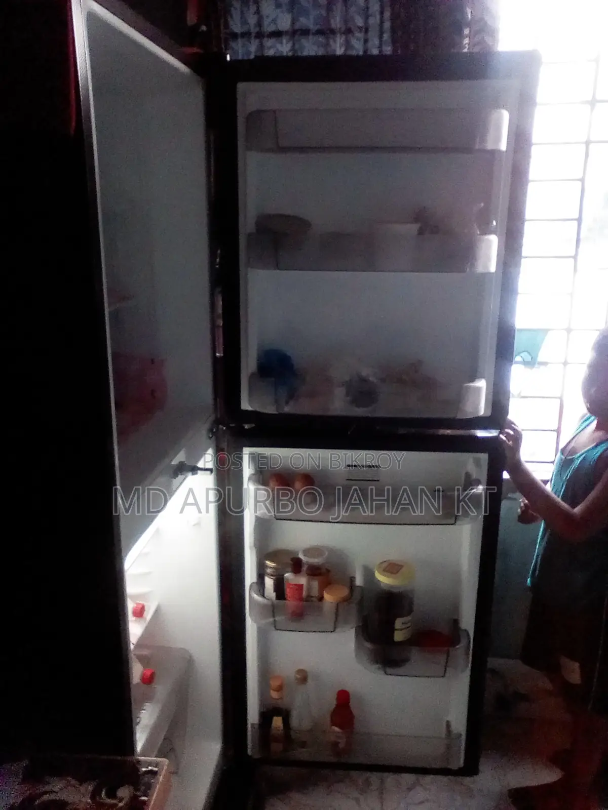 Urgent Notice: Walton Fridge for Sale