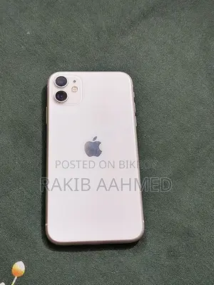 Apple iPhone 11 . (Used)