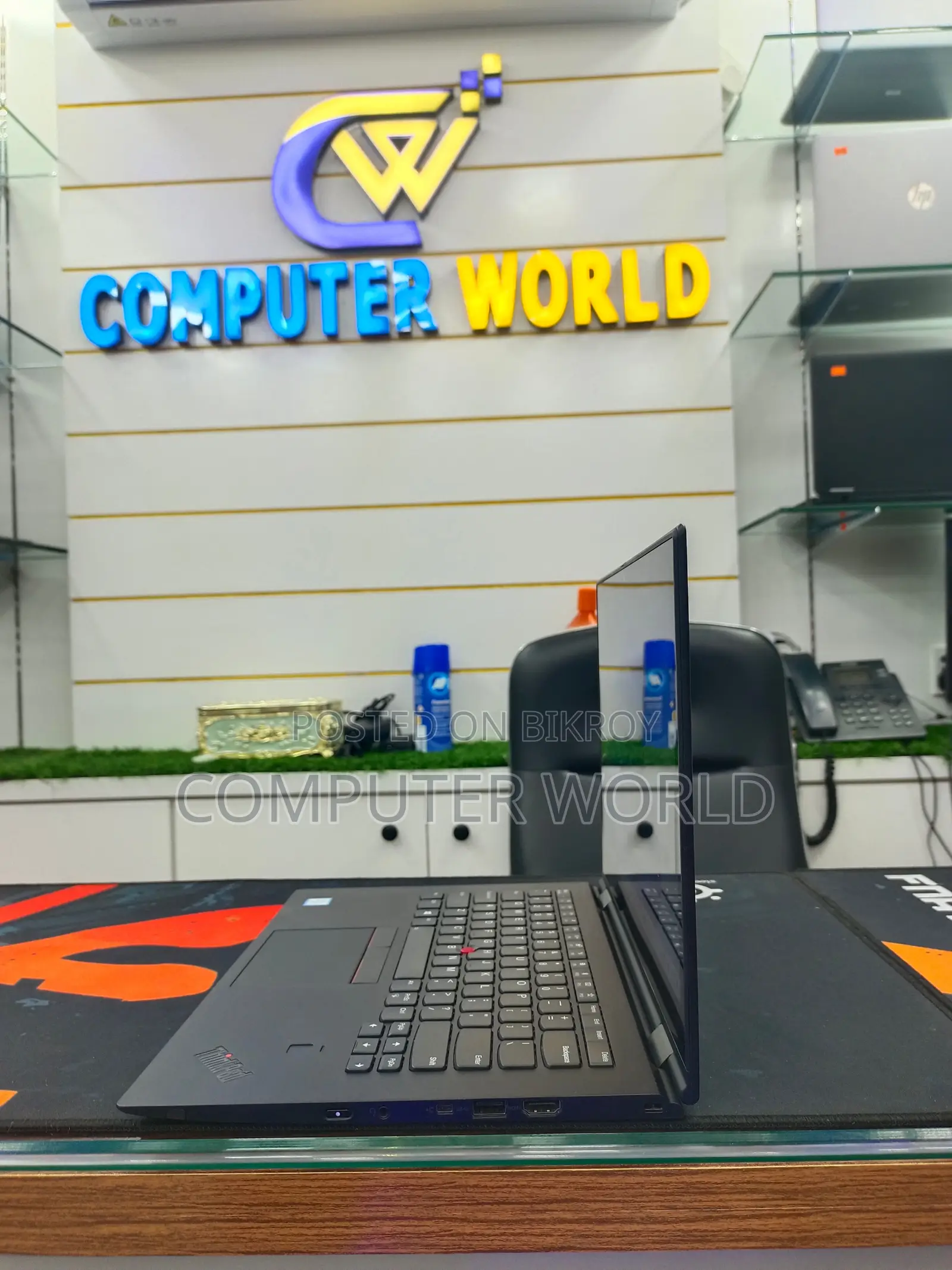 Lenovo ThinkPad X390 Yoga / Affordable Student Laptop