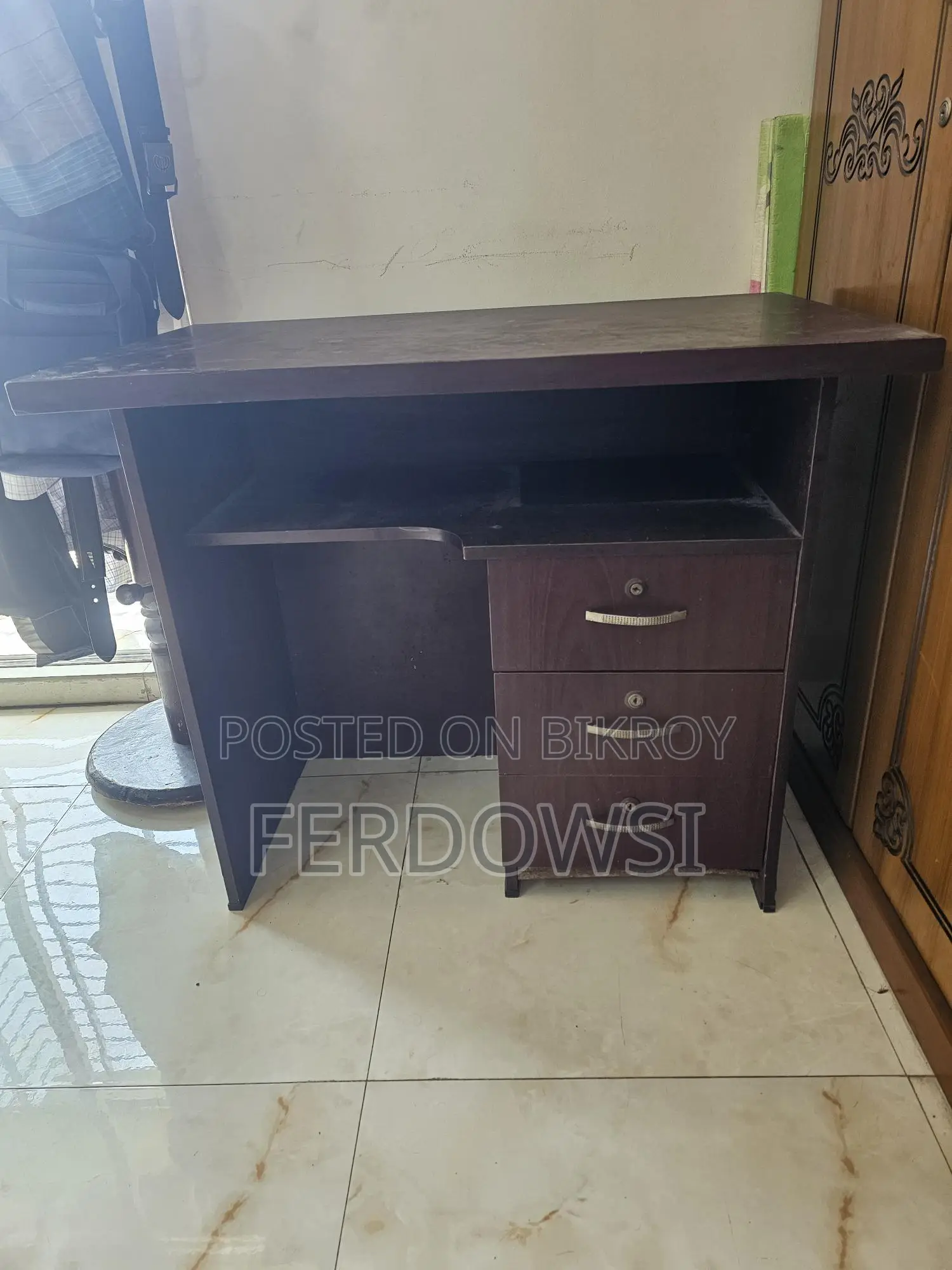 Computer Table