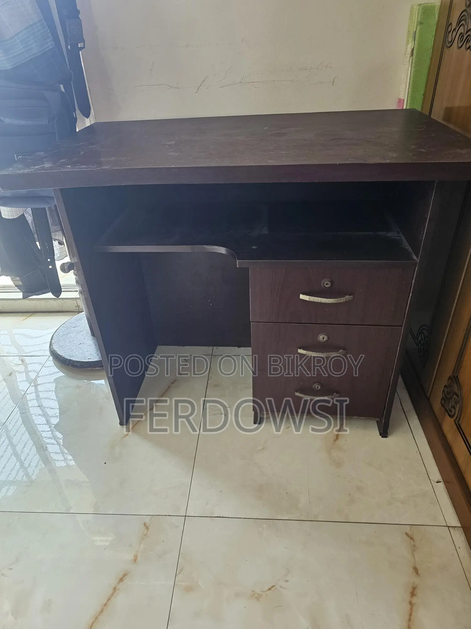 Computer Table