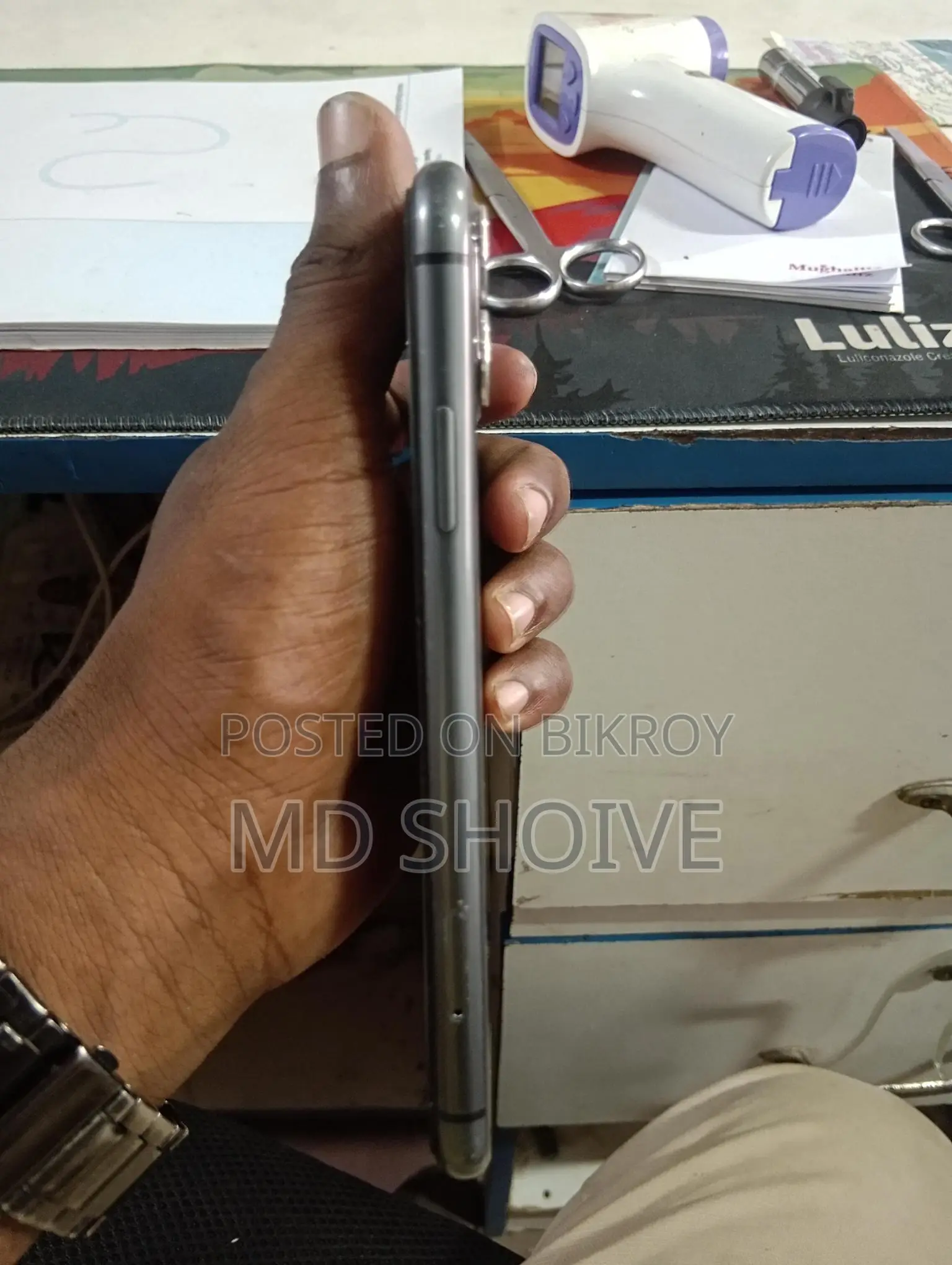 Apple iPhone 11 (Used)