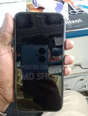 Apple iPhone 11 (Used)