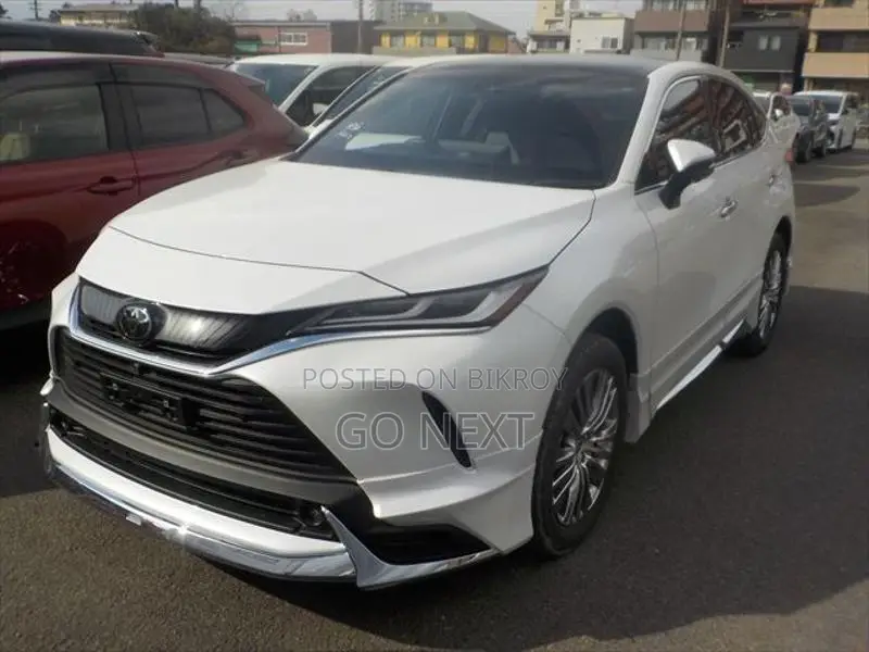 Toyota Harrier Z Leather (Moonroof) 2025